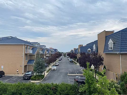 1st image of 24 Cove Ln #10B