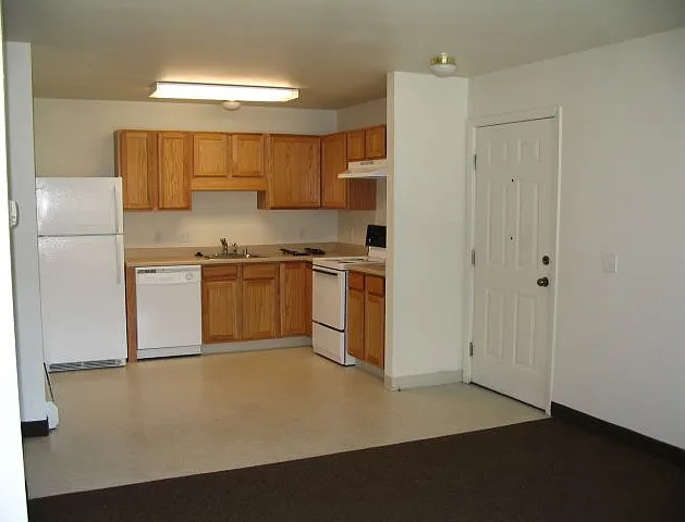 315 E Maryland Ln #B04 — Photo 3