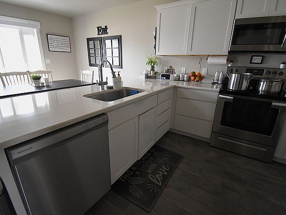 5th image of 1688 W 200 N