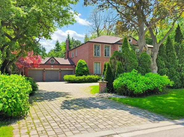 21 Forest Heights Blvd, Toronto, ON M2L 2K4