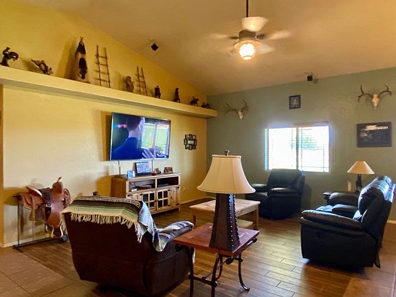 4th image of 2121 E County Road 17