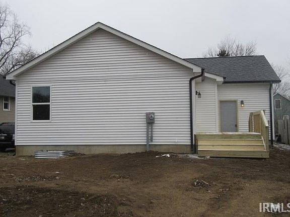 4th image of 1108 Grant St