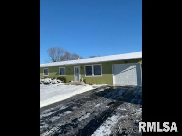 111 E 4th St, Coal Valley, IL 61240