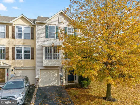 34 N Savanna Dr, Pottstown, PA 19465