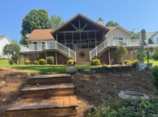 1053 Ridgewood Dr, Waterloo, SC 29384