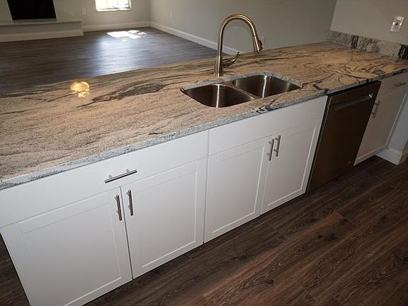 5th image of 2221 Citrus Valley Cir