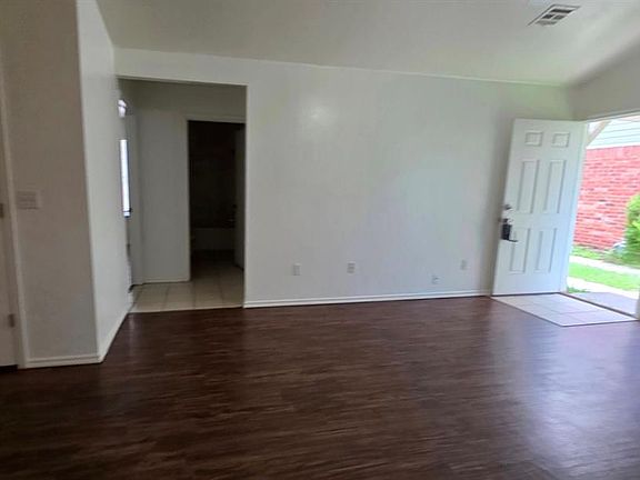 4th image of 1108 Brandywine Ln #6 & 5