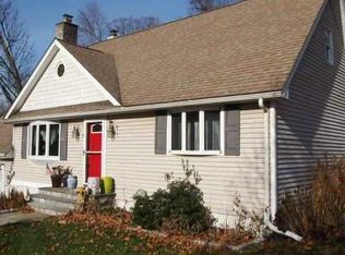 5 Richmond Pl, Cortlandt Manor, NY 10567