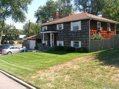 3rd image of 2 La Salle Ln