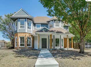 5020 Ridge View Ct, North Richland Hills, TX 76180