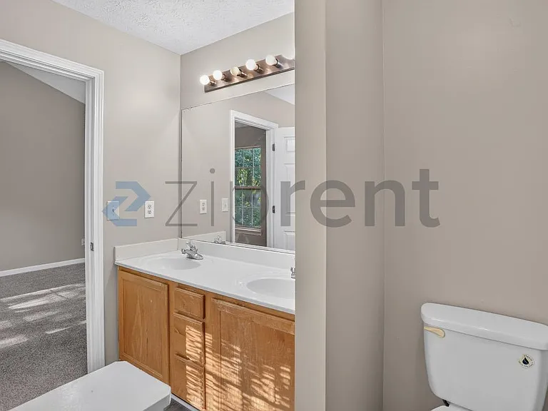 940 Melrose Park Pl — Photo 26