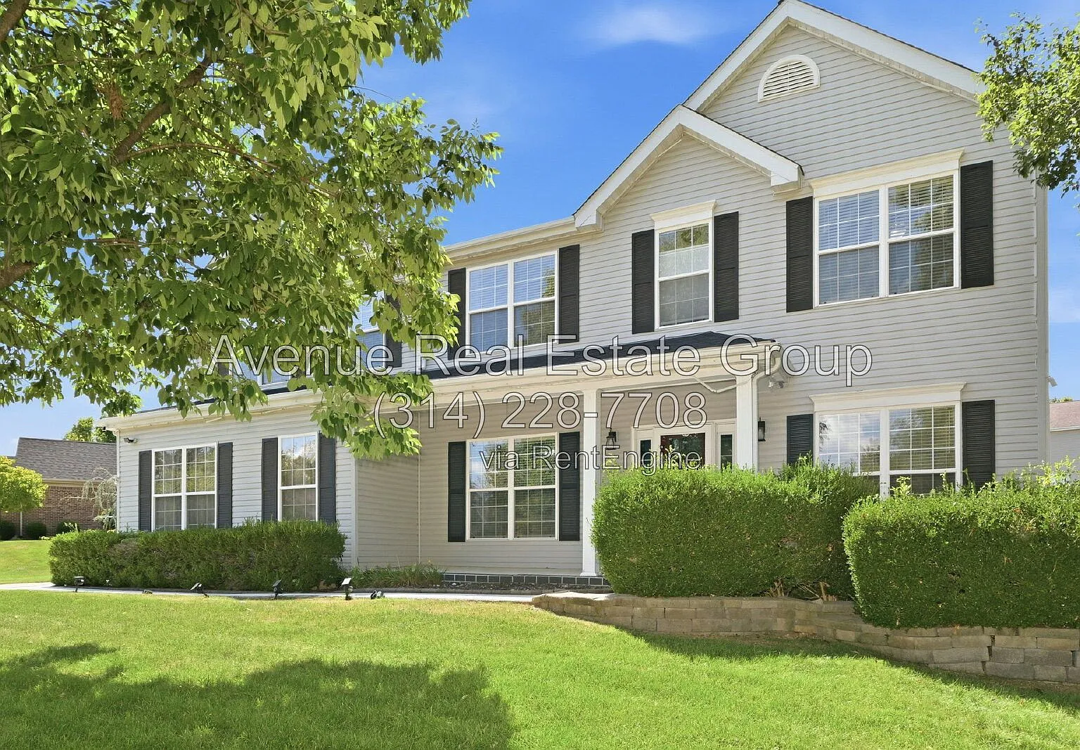 4 bed, 4.0 bath, 3472 sqft, $3,995 — Photo 2