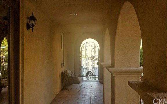 Mediterranean Style with Arch walk ways