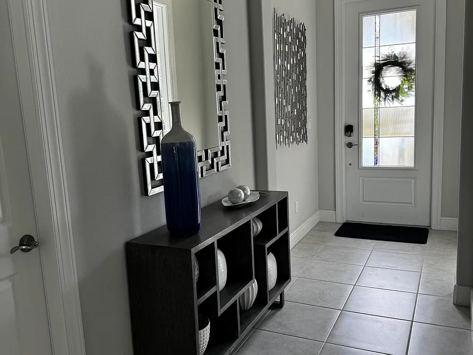 6008 Bella Rosa Ln