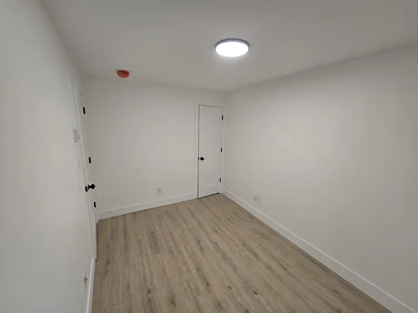 31 Van Zandt St, Albany, NY