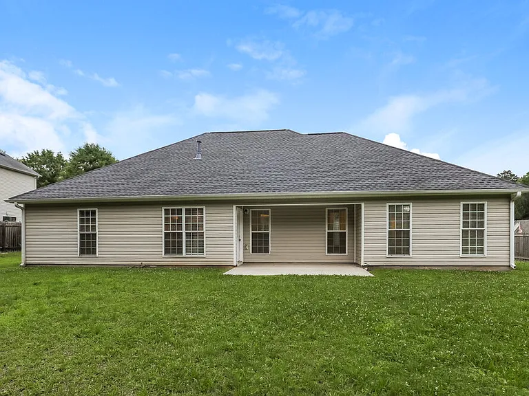 5567 Katherine Village Dr — Photo 16