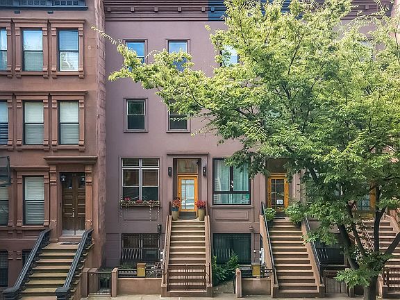 2nd image of 126 W 132nd St #Townhouse