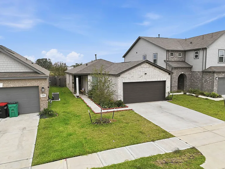 25402 Trinity Oakley Ct — Photo 2