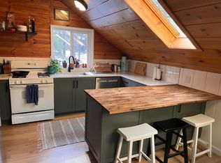 863 Glorene Ave #TOP, South Lake Tahoe, CA