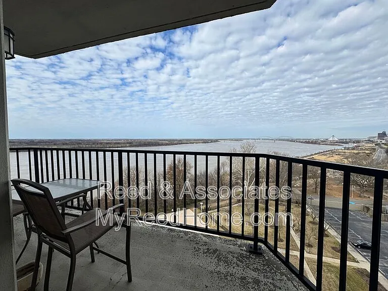 655 Riverside Dr #901A — Photo 14