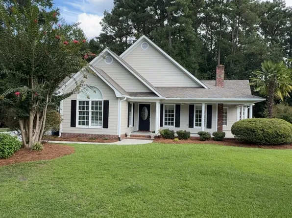 211 Bethesda Ct, Jacksonville, NC 28546