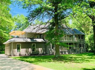 37045 Chagrin Blvd, Moreland Hills, OH