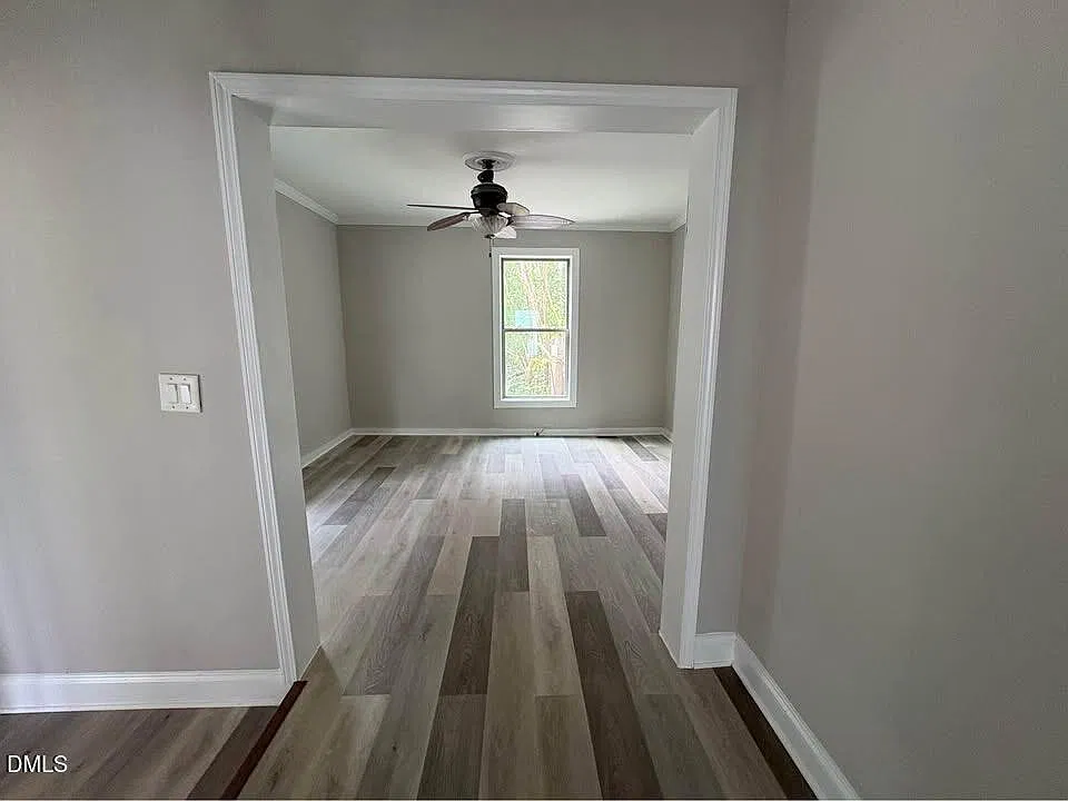 3 bed, 2.5 bath, 1587 sqft, $1,750 — Photo 2
