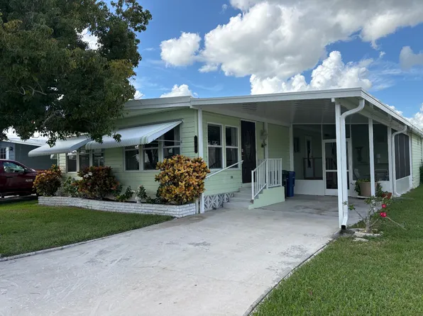 143 Captiva St, Nokomis, FL 34275