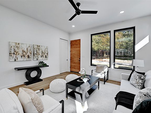 4th image of 2717 Lyons Rd #1