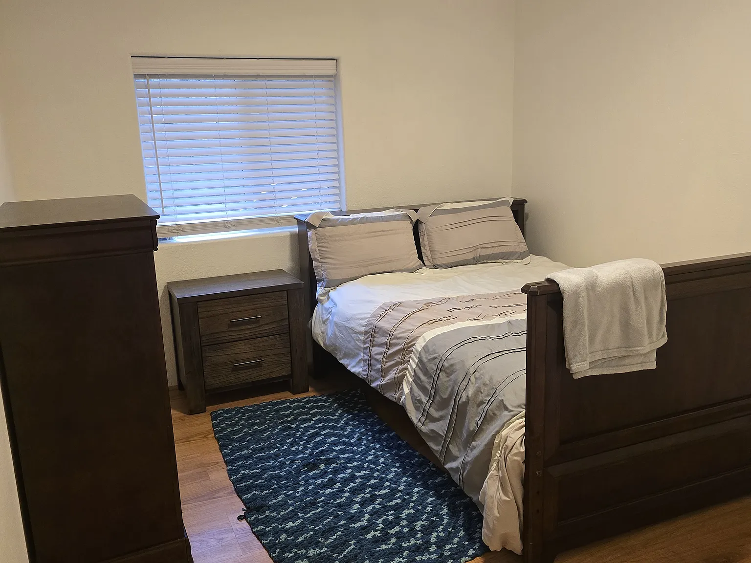 3 bed, 1404 sqft, $1,000 — Photo 4