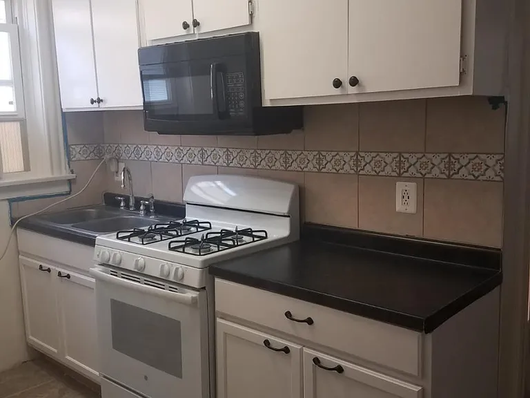 2212 Portis Ave #A — Photo 3