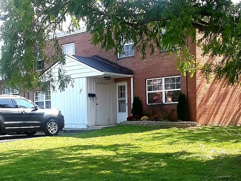 Seneca-Broadview Hills — Photo 10