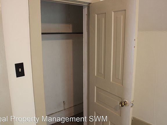 4th image of 1013 Michigan Ave #1