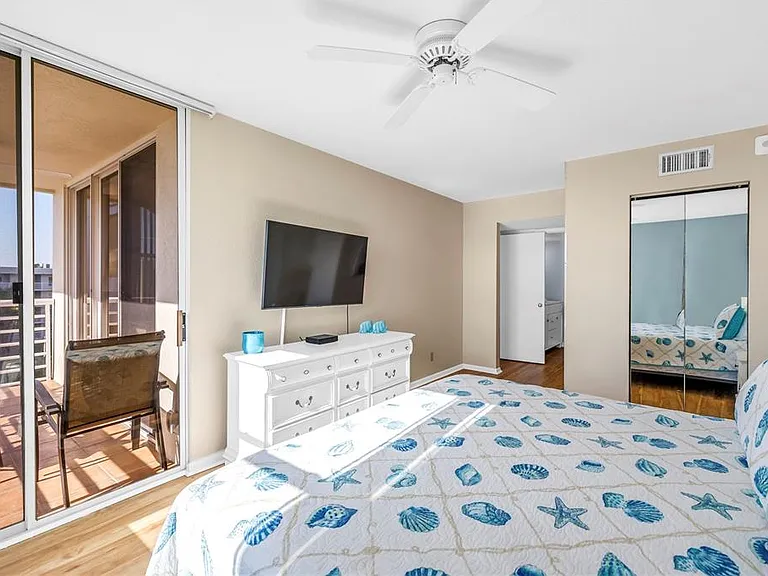 6021 Bahia Del Mar Cir #540 — Photo 18