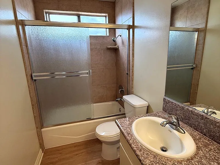 6255 Fulton Ave #6 — Photo 10