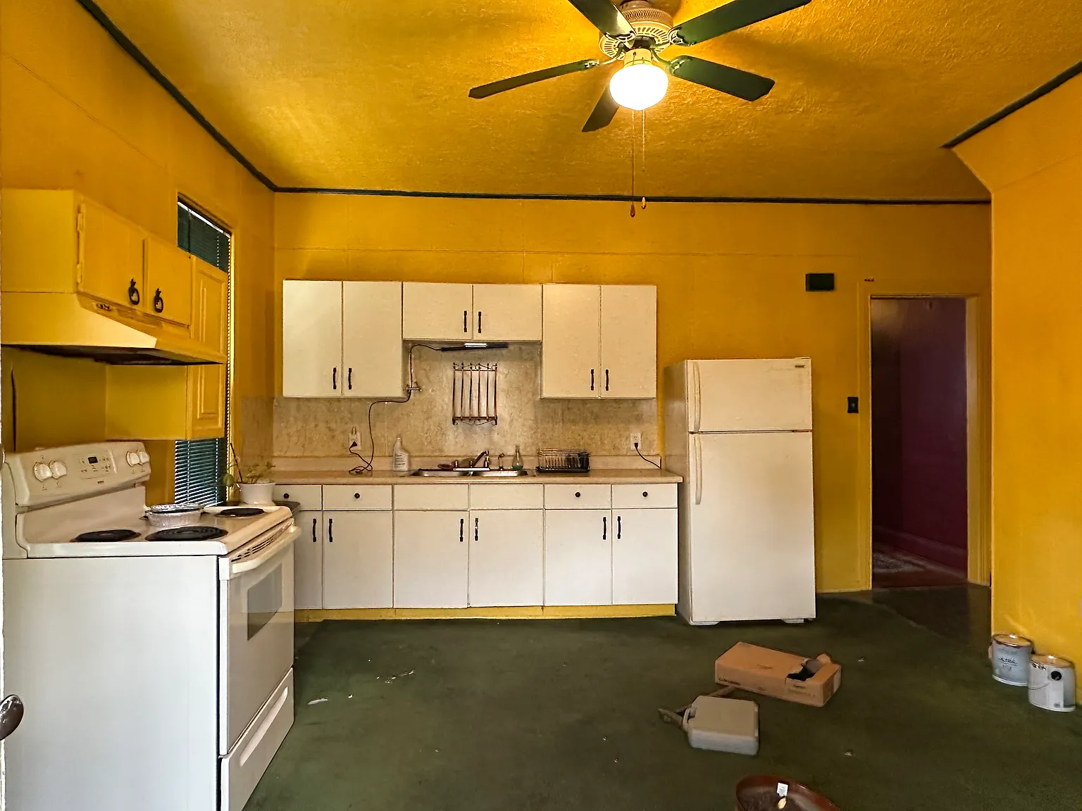 2 bed, 1000 sqft, $1,250 — Photo 2