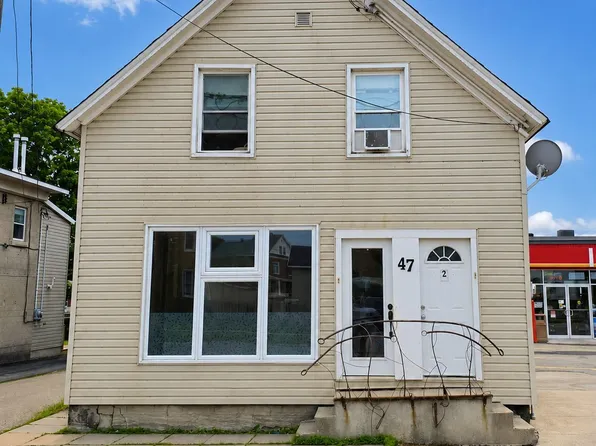 47 Main St E, Smiths Falls, ON K7A 1A5