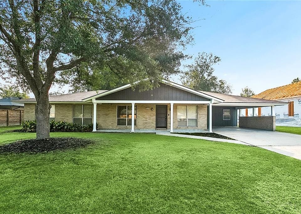 1st image of 206 College Dr