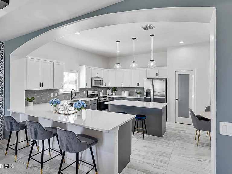 10705 Troy Aikman Dr — Photo 4