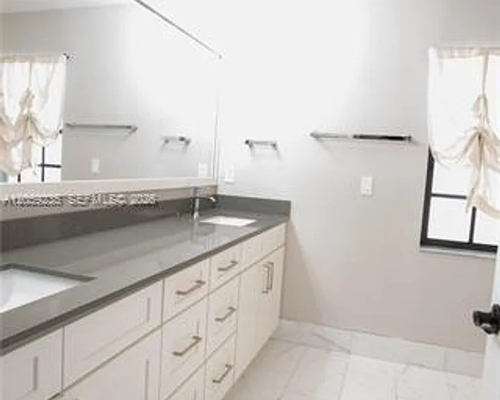 3160 Peachtree Cir #3160 — Photo 13