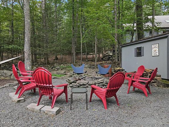3rd image of 5 Pumphouse Rd