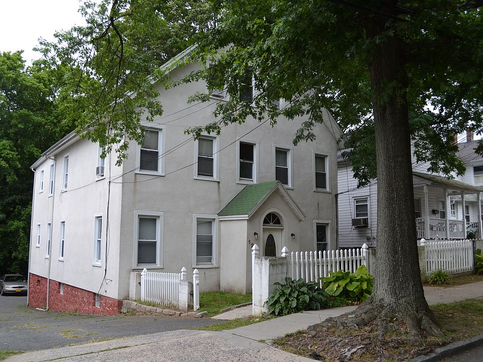 1st image of 129 N Kensico Ave