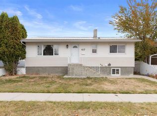 417 W 2nd St SE, Redcliff, AB T0J 2P2