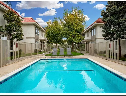 Webster Apartments Photo 1