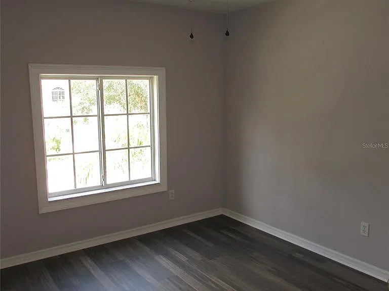 15219 Starleigh Rd — Photo 18