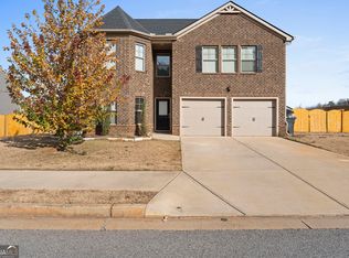 165 Twin Lakes Dr, Covington, GA 30016