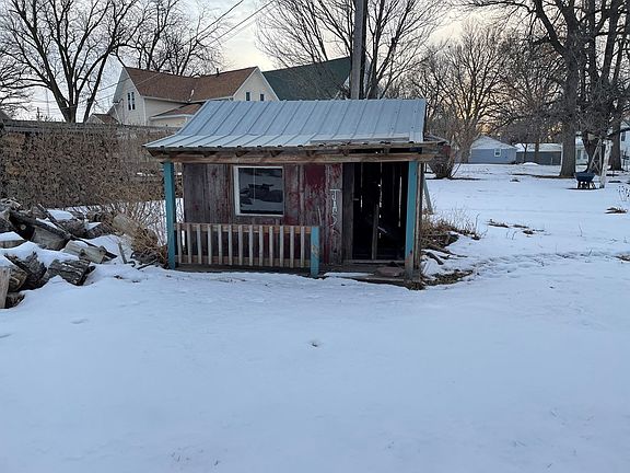 3rd image of 315 N Illinois St