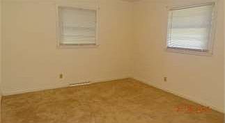 4th image of 1006 Edgewood Dr