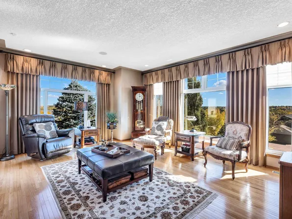 65 Oakmont Dr #11, Saint Albert, AB T8N 6S3