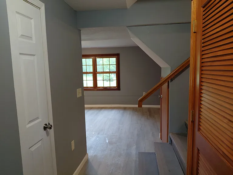 619 Arthur Ct — Photo 35